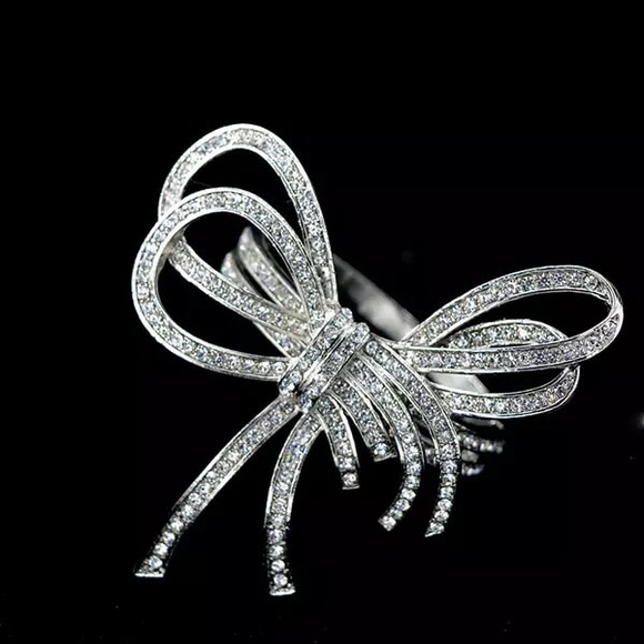 CZ Bow Bracelet - Picture 1 of 4